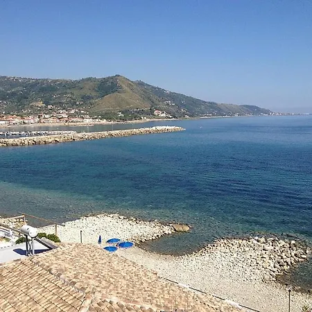 Agnone Sleeps 3 Air Con Wifi Agnone Cilento